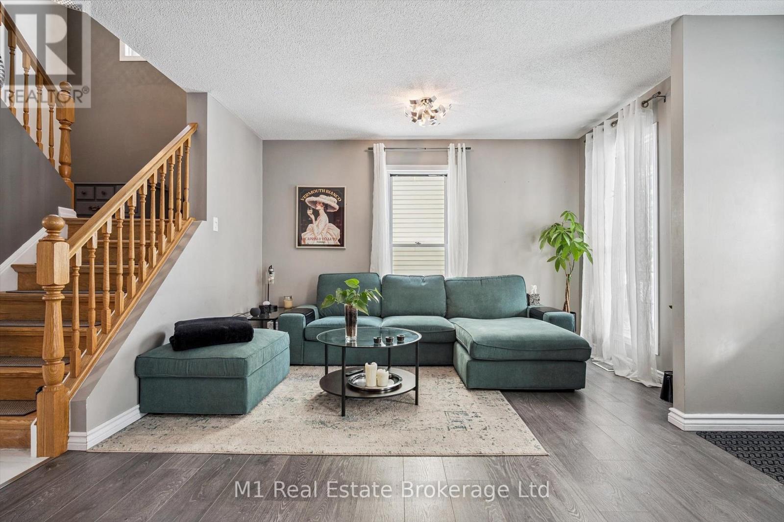 668 Jacob Lane, Waterloo, Ontario  N2V 2G9 - Photo 8 - X12787886