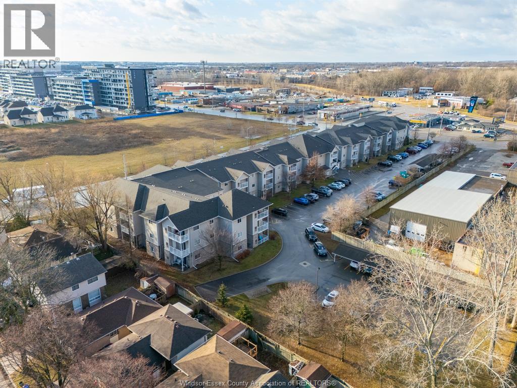 MLS# 26002164: 1390 LAUZON ROAD Unit# 117, Windsor, Canada