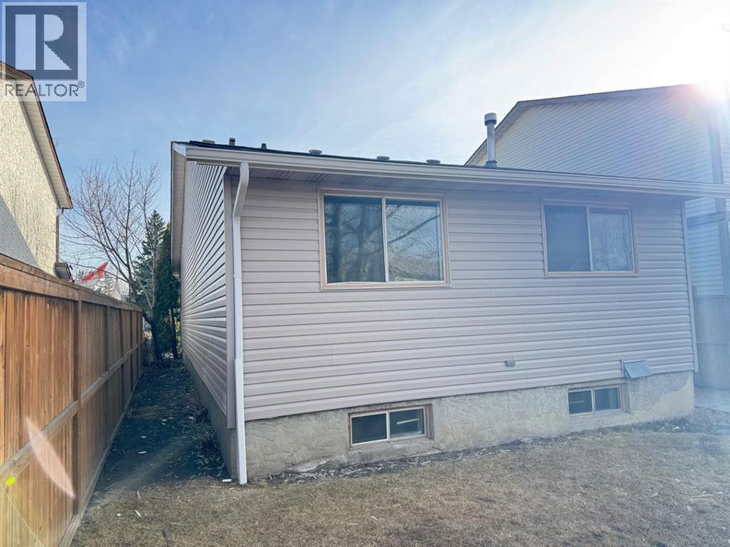 6879 Rundlehorn Drive Ne, Calgary, Alberta  T1Y 4P2 - Photo 19 - A2273948