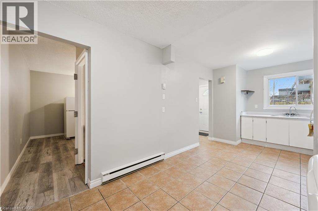 455 Albert Street Unit# 2, Waterloo, Ontario  N2L 5A7 - Photo 13 - 40797099