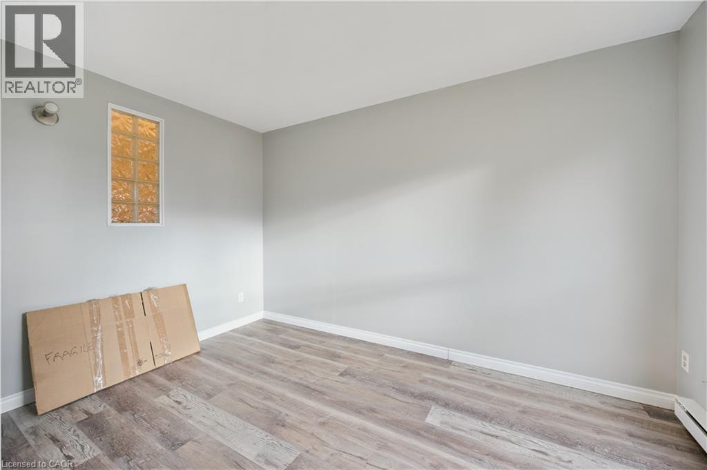 455 Albert Street Unit# 2, Waterloo, Ontario  N2L 5A7 - Photo 18 - 40797099