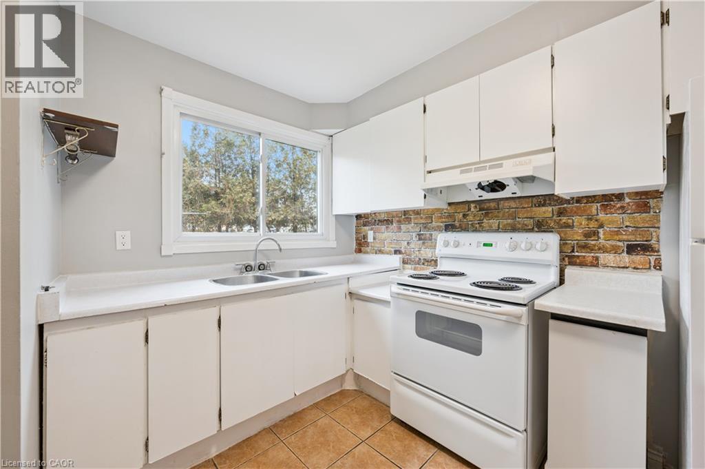 455 Albert Street Unit# 2, Waterloo, Ontario  N2L 5A7 - Photo 8 - 40797099