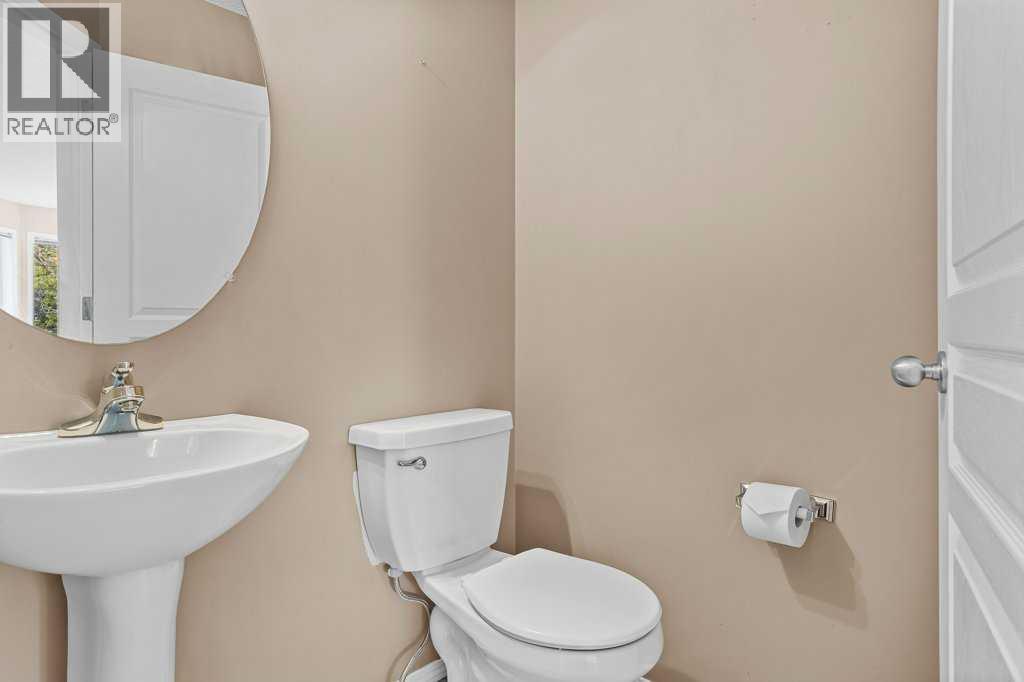 3, 819 Wilson Way, Canmore, Alberta  T1W 2Y8 - Photo 17 - A2285009