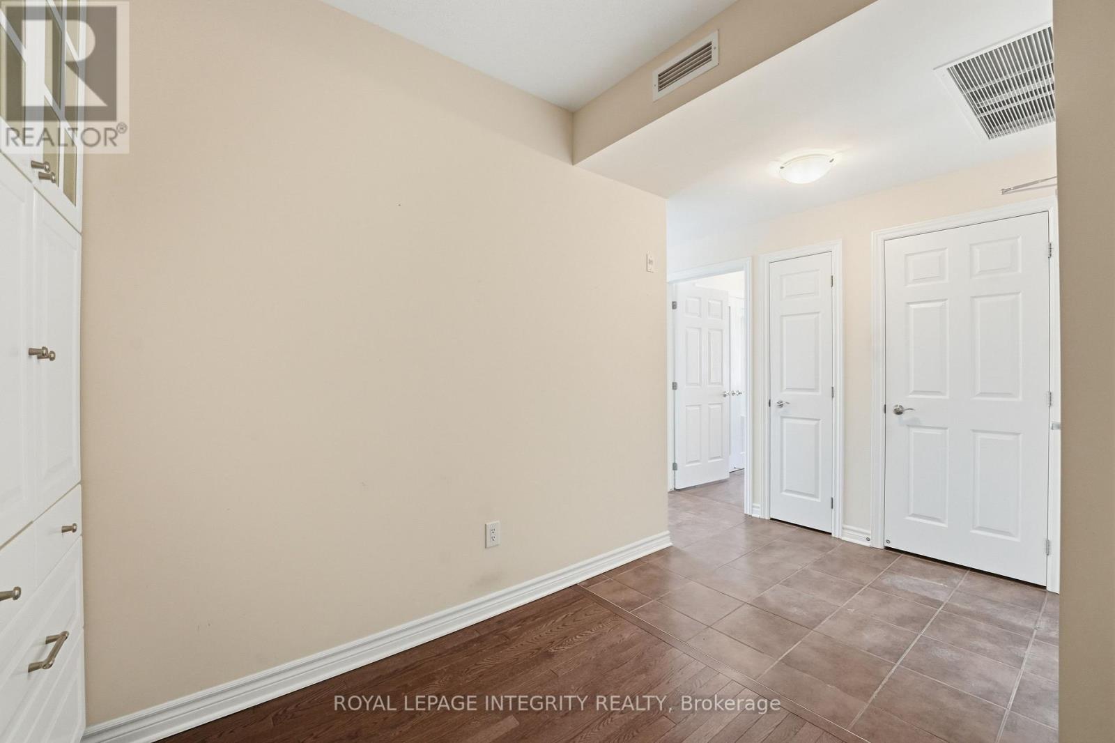 302 - 180 Guelph Private, Ottawa, Ontario  K2T 0J6 - Photo 14 - X12787826