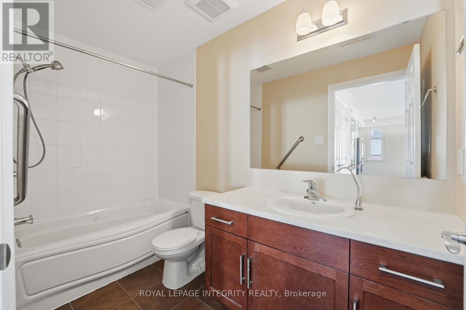 302 - 180 Guelph Private, Ottawa, Ontario  K2T 0J6 - Photo 17 - X12787826