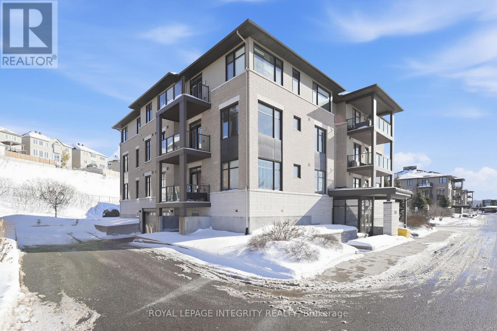 302 - 180 Guelph Private, Ottawa, Ontario  K2T 0J6 - Photo 2 - X12787826
