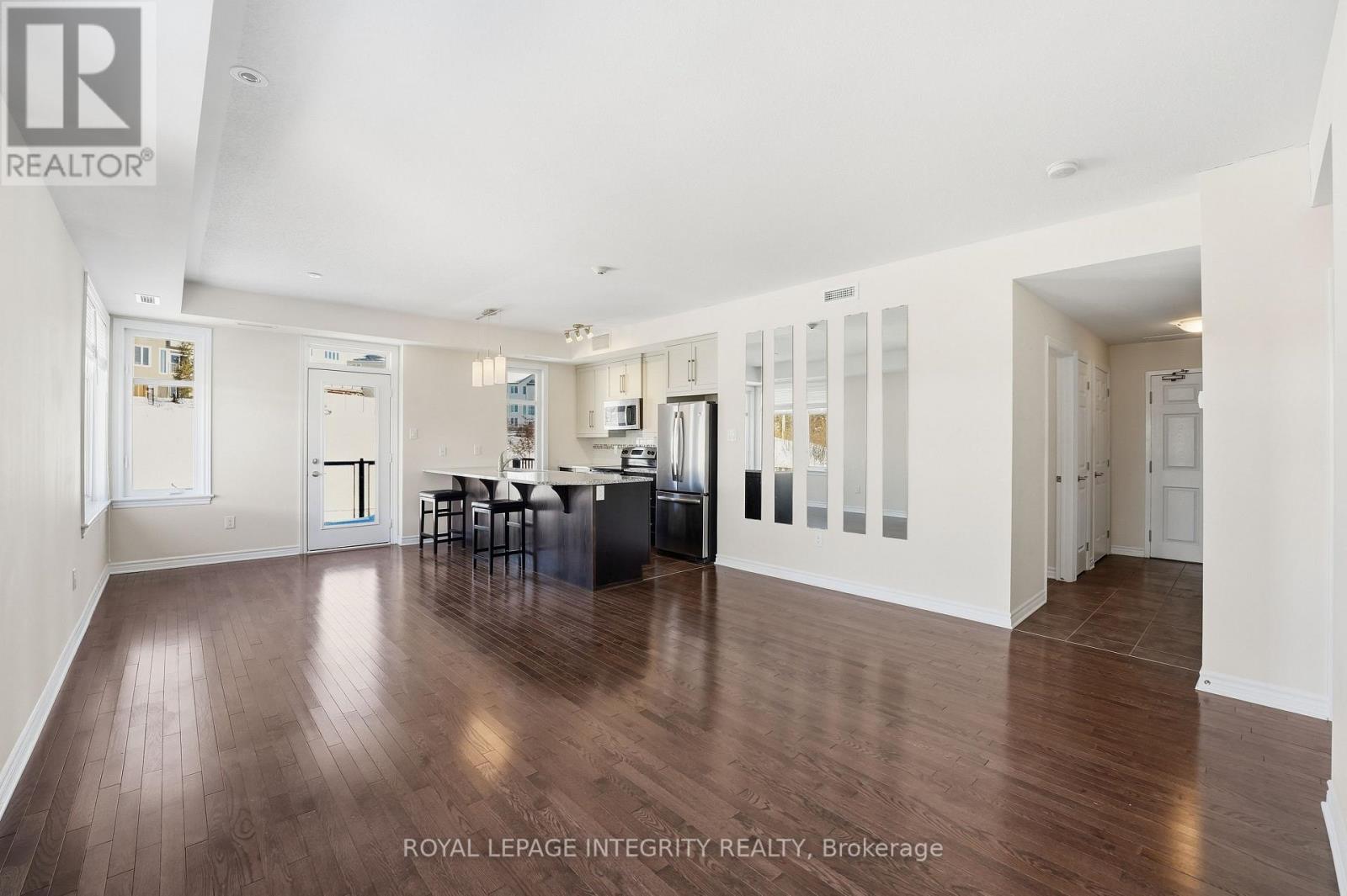 302 - 180 Guelph Private, Ottawa, Ontario  K2T 0J6 - Photo 8 - X12787826