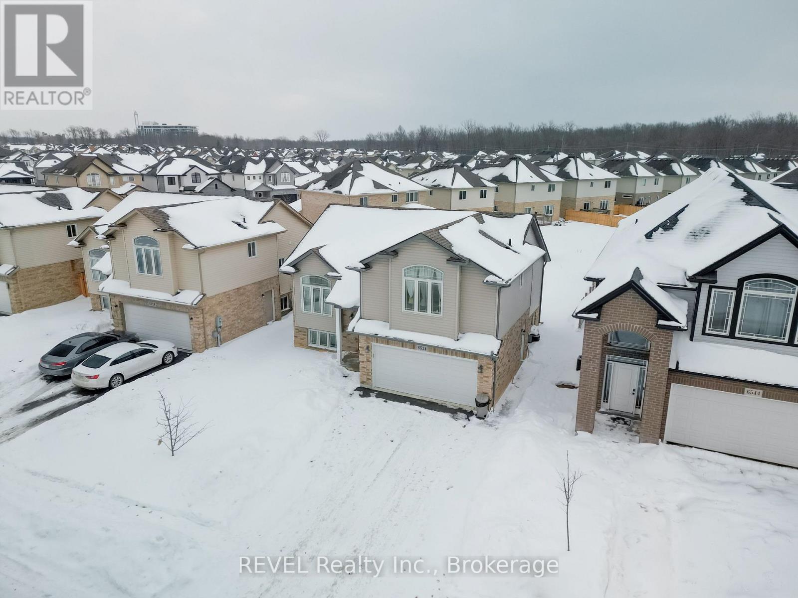 6534 Sam Iorfida Drive, Niagara Falls, Ontario  L2G 0H5 - Photo 4 - X12787866