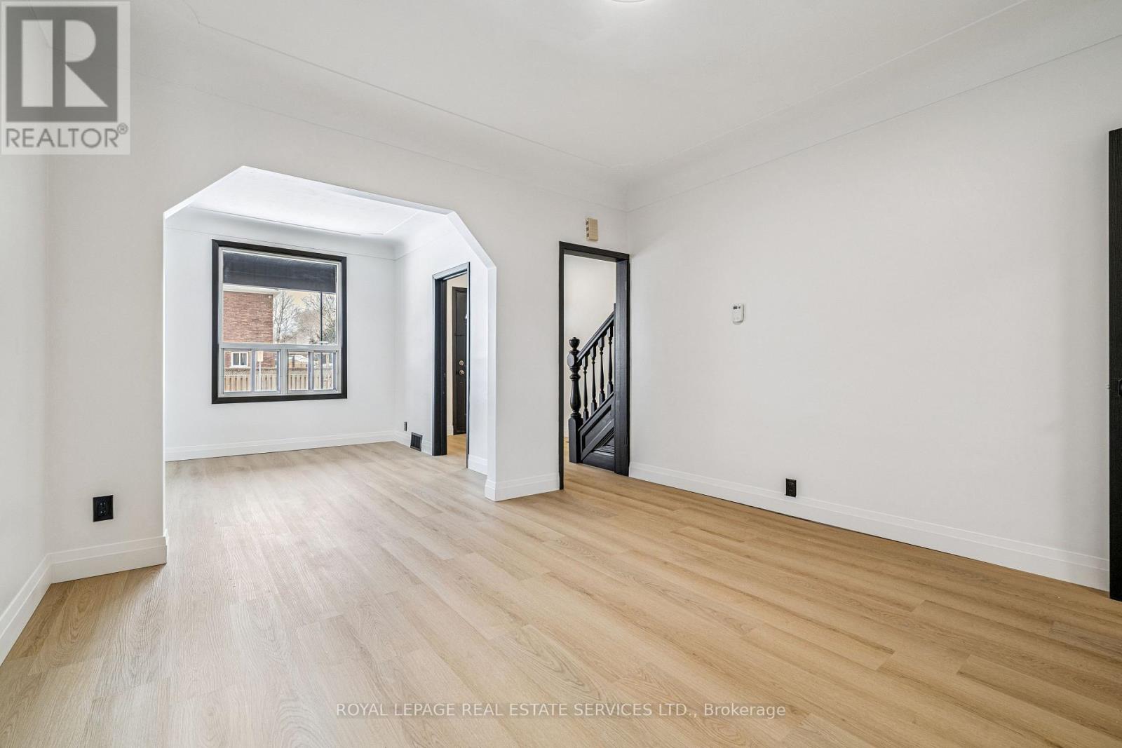 83 Barnesdale Avenue N, Hamilton, Ontario  L8L 6S2 - Photo 12 - X12780040