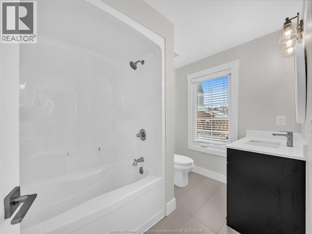 322 Ramsay Unit# Upper, Amherstburg, Ontario  N9V 1Y5 - Photo 31 - 26003230