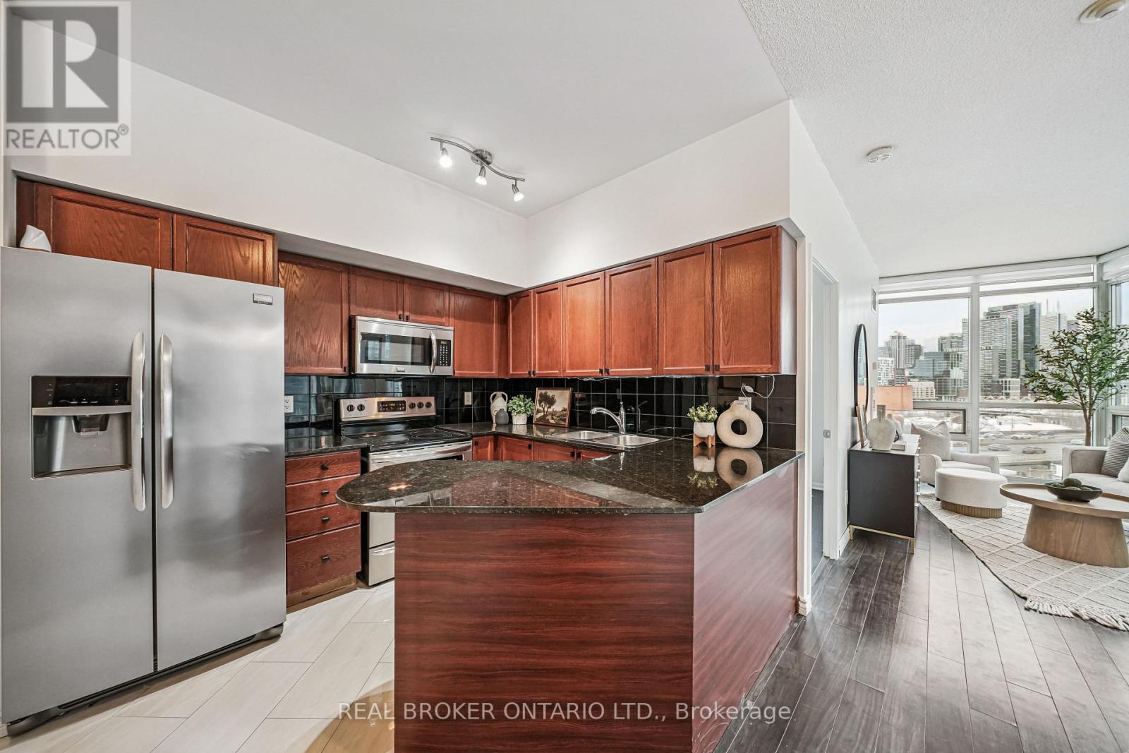 1222 - 231 Fort York Boulevard, Toronto, Ontario  M5V 1B2 - Photo 5 - C12787828