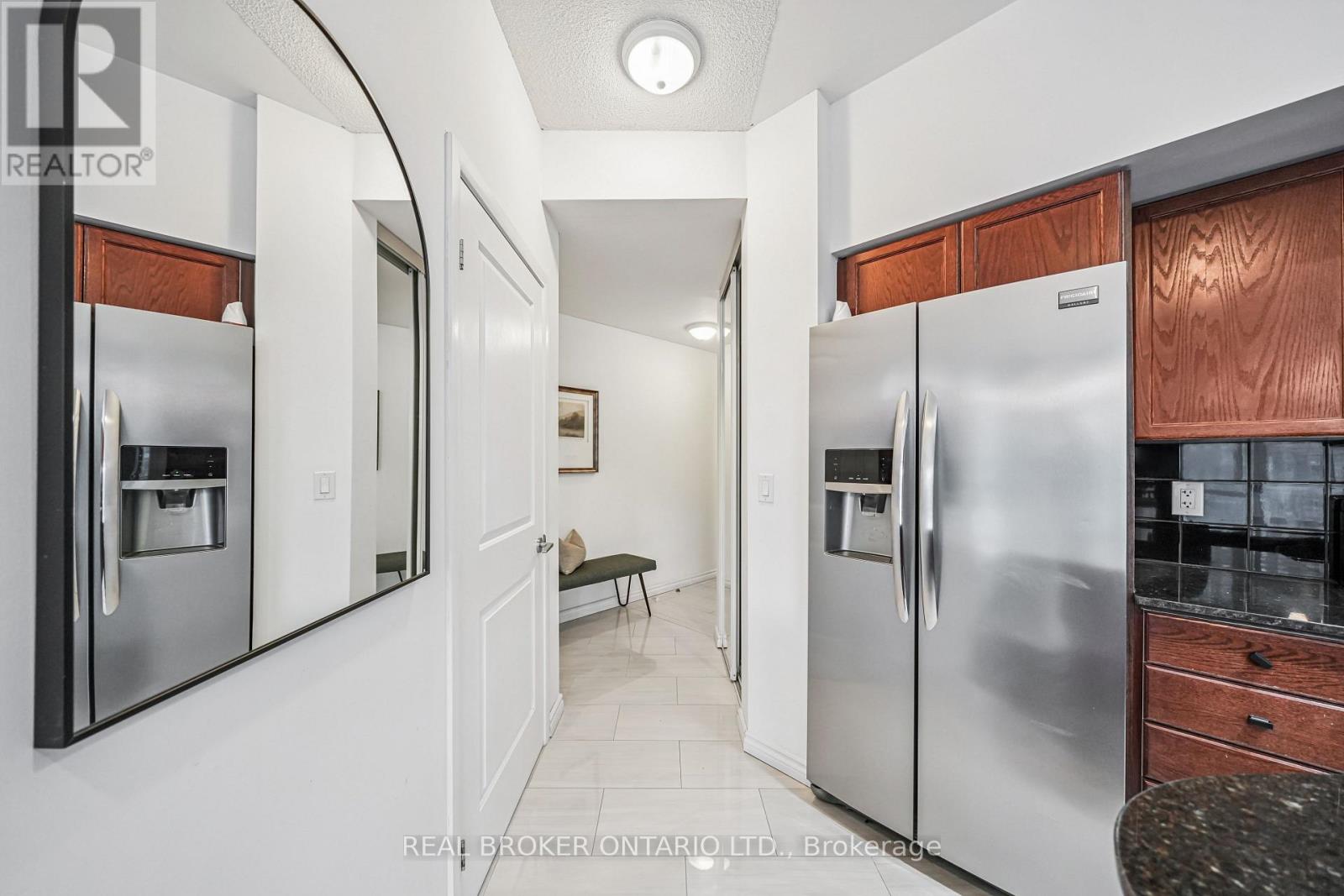 1222 - 231 Fort York Boulevard, Toronto, Ontario  M5V 1B2 - Photo 8 - C12787828