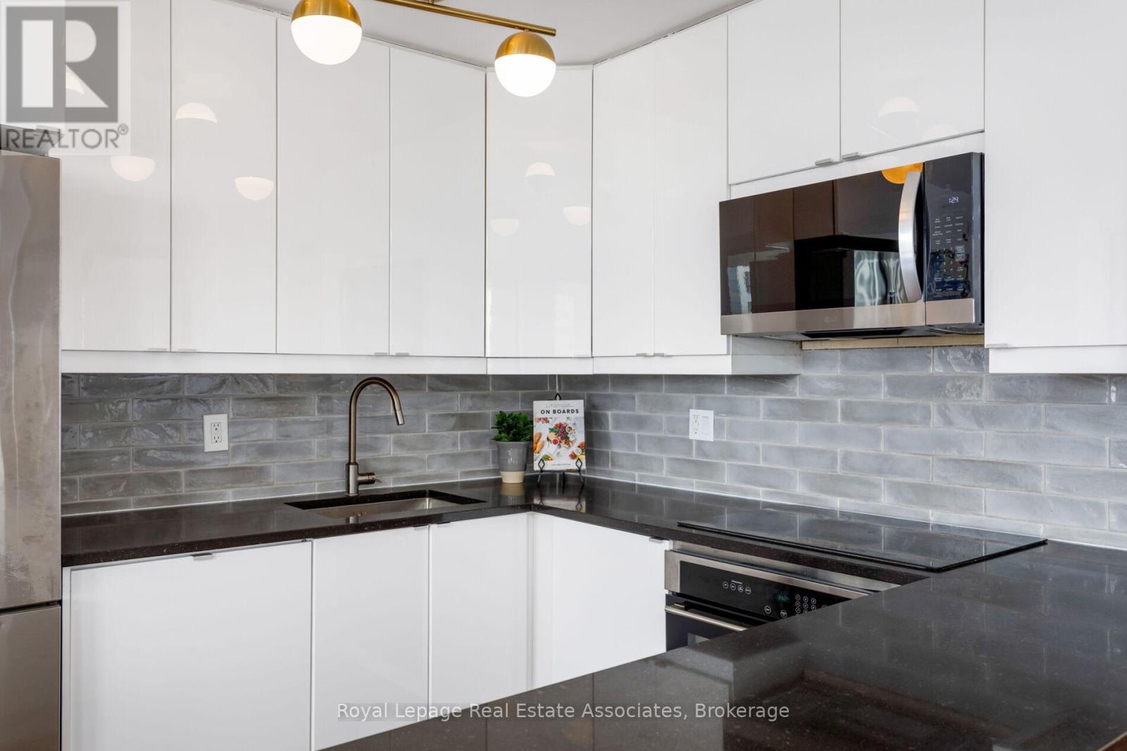 602 - 20 Avoca Avenue, Toronto, Ontario  M4T 2B8 - Photo 16 - C12787862