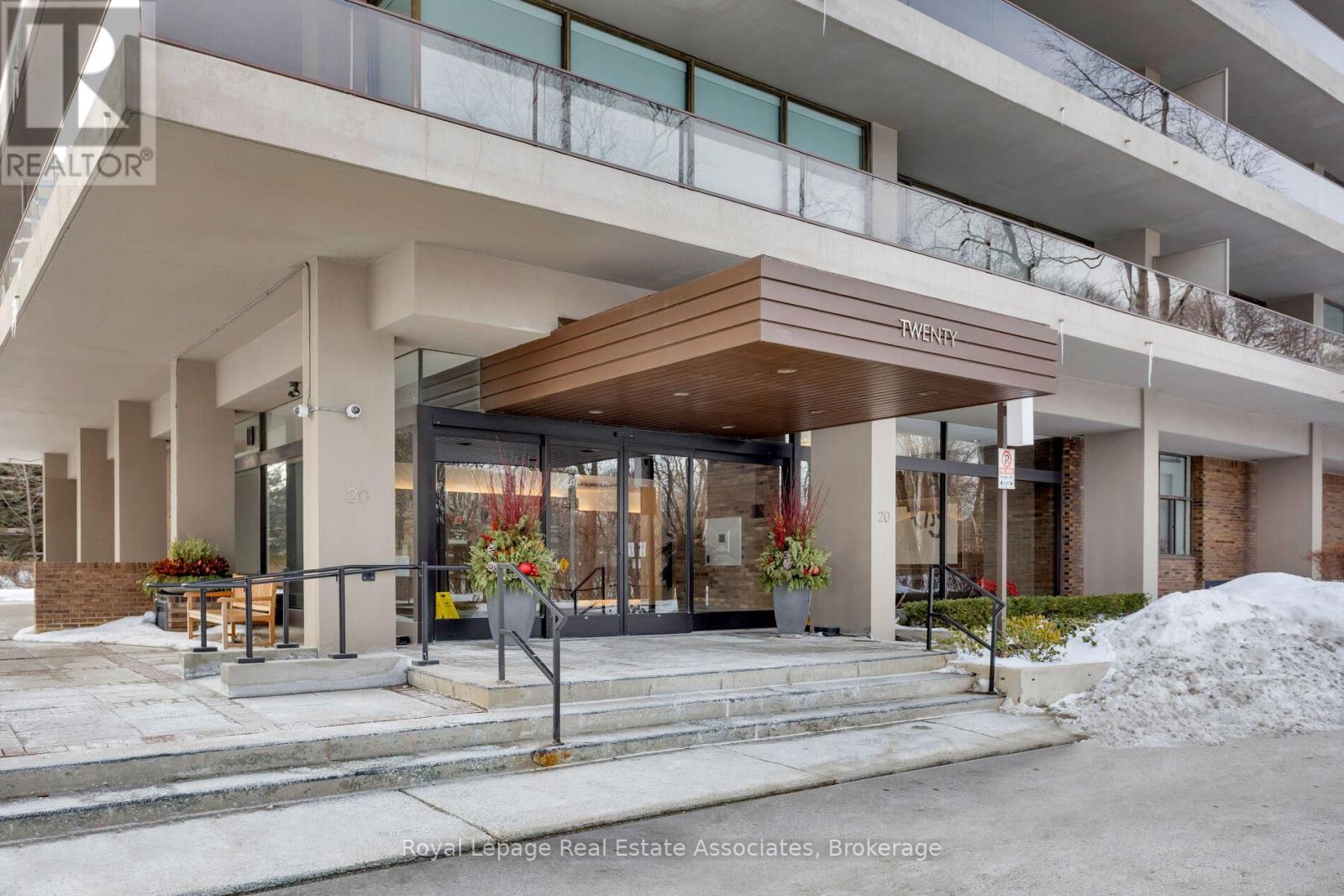 602 - 20 Avoca Avenue, Toronto, Ontario  M4T 2B8 - Photo 4 - C12787862