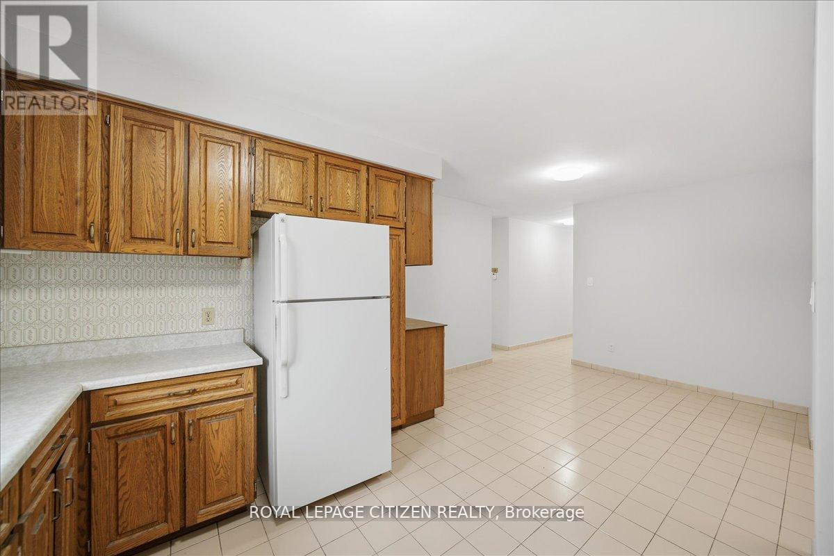 Main - 20 Dunsmore Gardens, Toronto, Ontario  M3H 3M2 - Photo 26 - C12787892