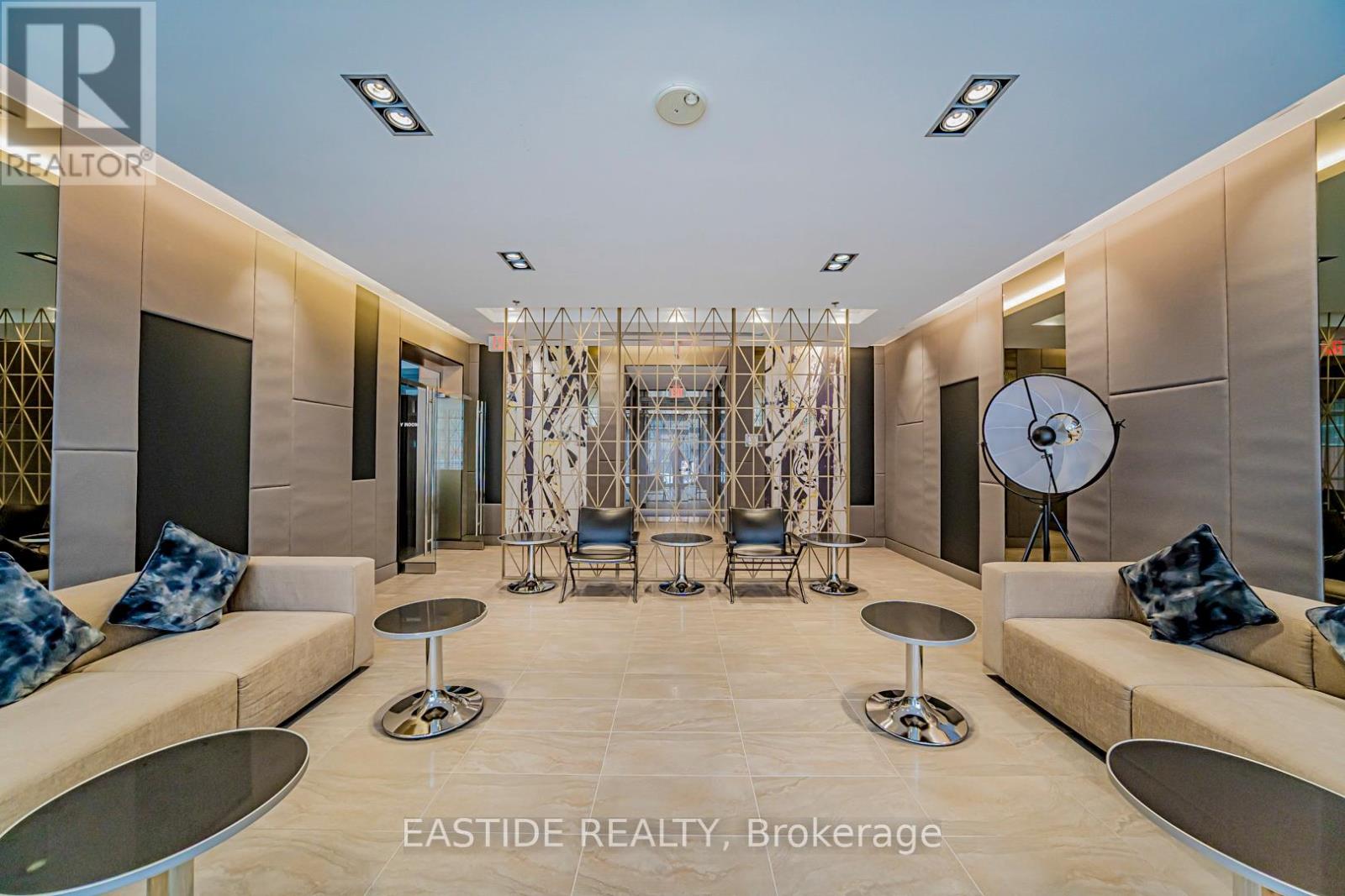 1502 - 30 Nelson Street, Toronto, Ontario  M5V 0H5 - Photo 21 - C12787954