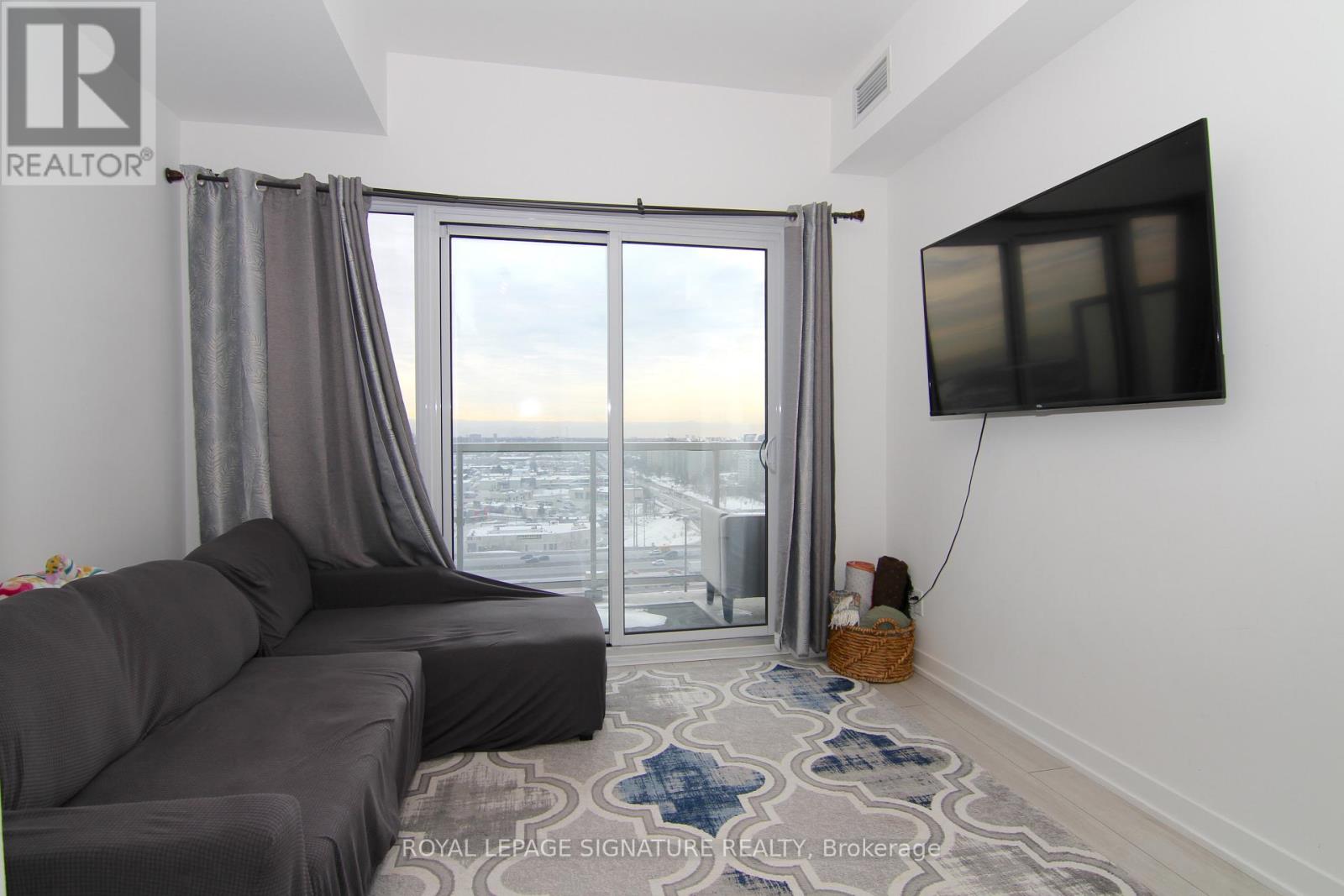 1911 - 2033 Kennedy Road, Toronto, Ontario  M1T 0B9 - Photo 3 - E12787914