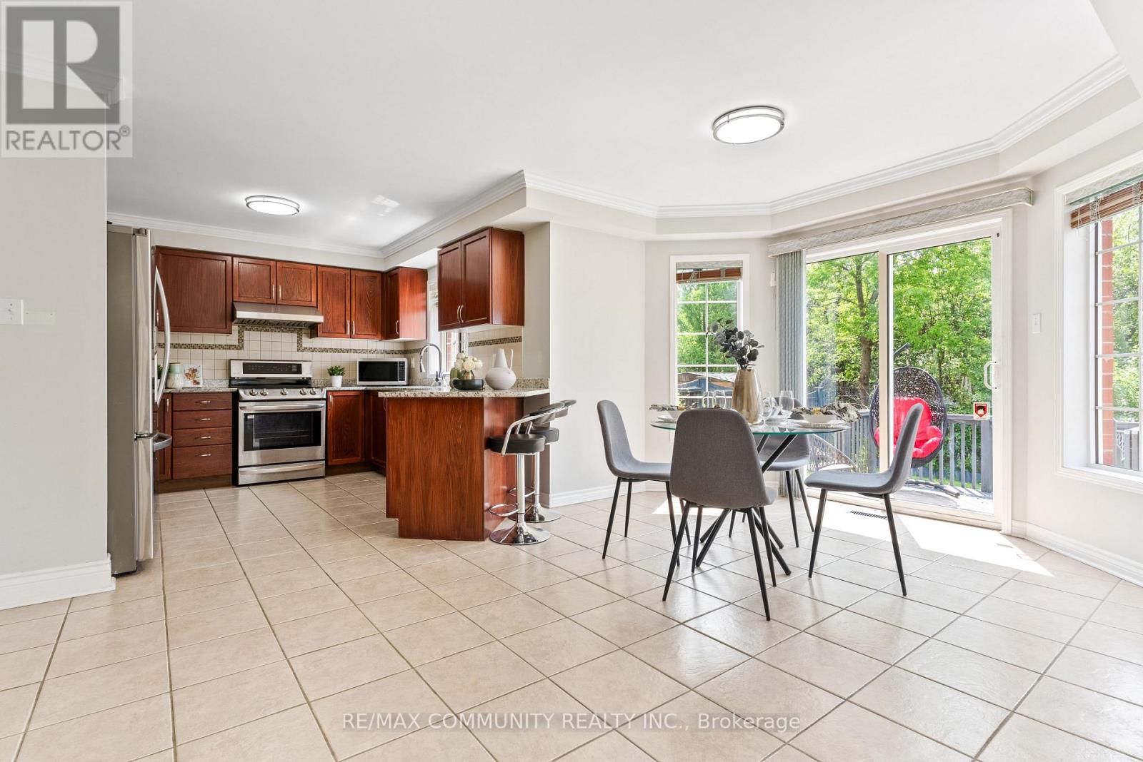 1081 Langford Street, Oshawa, Ontario  L1K 2V9 - Photo 13 - E12787962