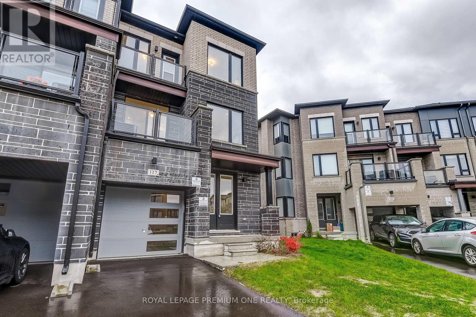 117 Tennant Circle, Vaughan, Ontario  L4H 5L5 - Photo 3 - N12669126