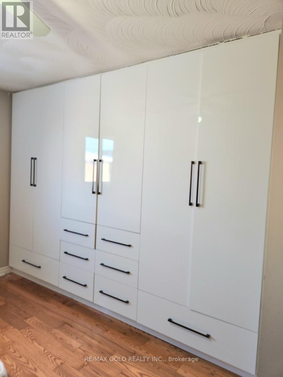 35 Kirk Drive, Brampton, Ontario  L6X 4E6 - Photo 21 - W12783704