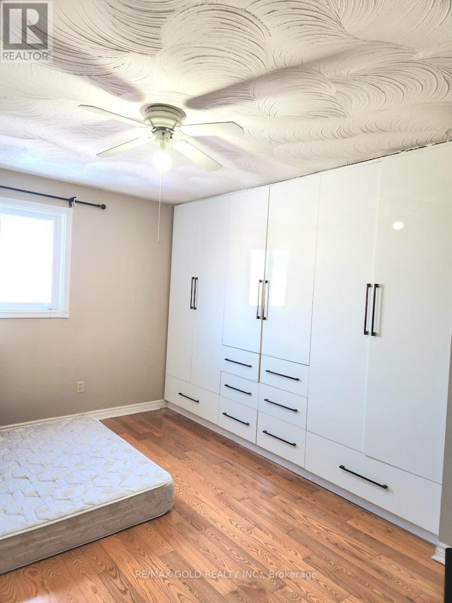 35 Kirk Drive, Brampton, Ontario  L6X 4E6 - Photo 19 - W12783704