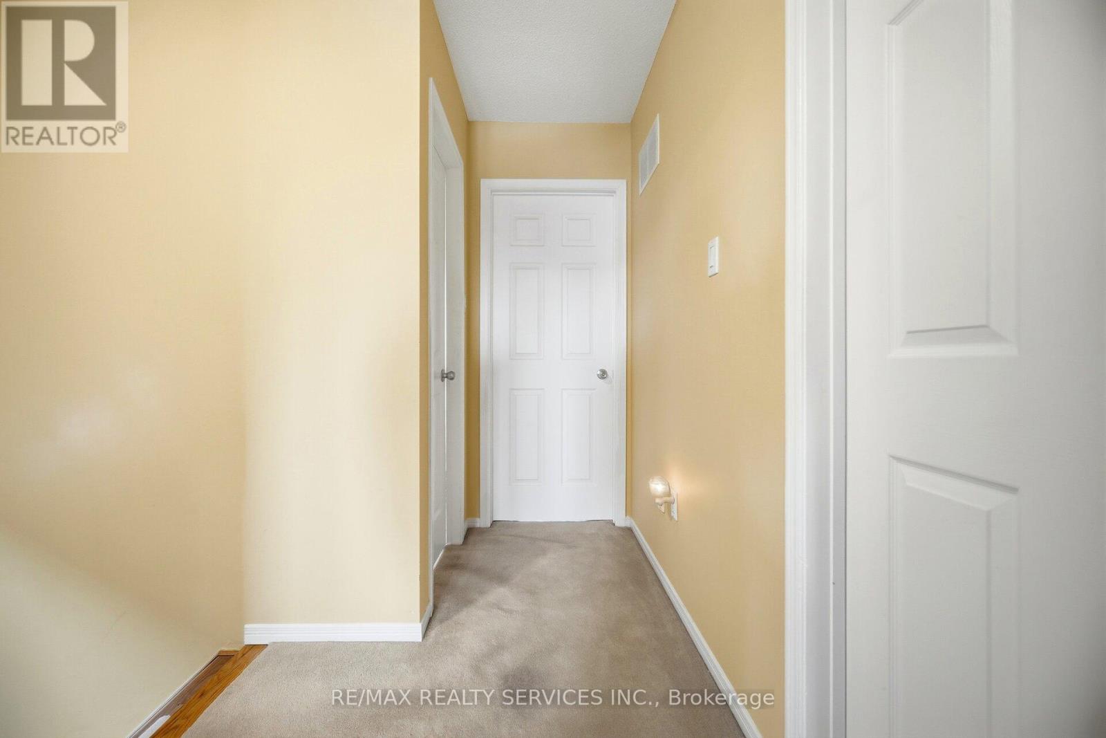 89 Candy Crescent, Brampton, Ontario  L6X 3T6 - Photo 19 - W12786838