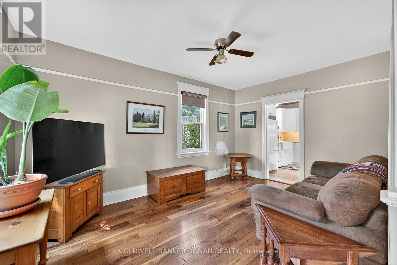 12 Nelson Street, New Tecumseth, Ontario  L9R 1G9 - Photo 10 - N12787786