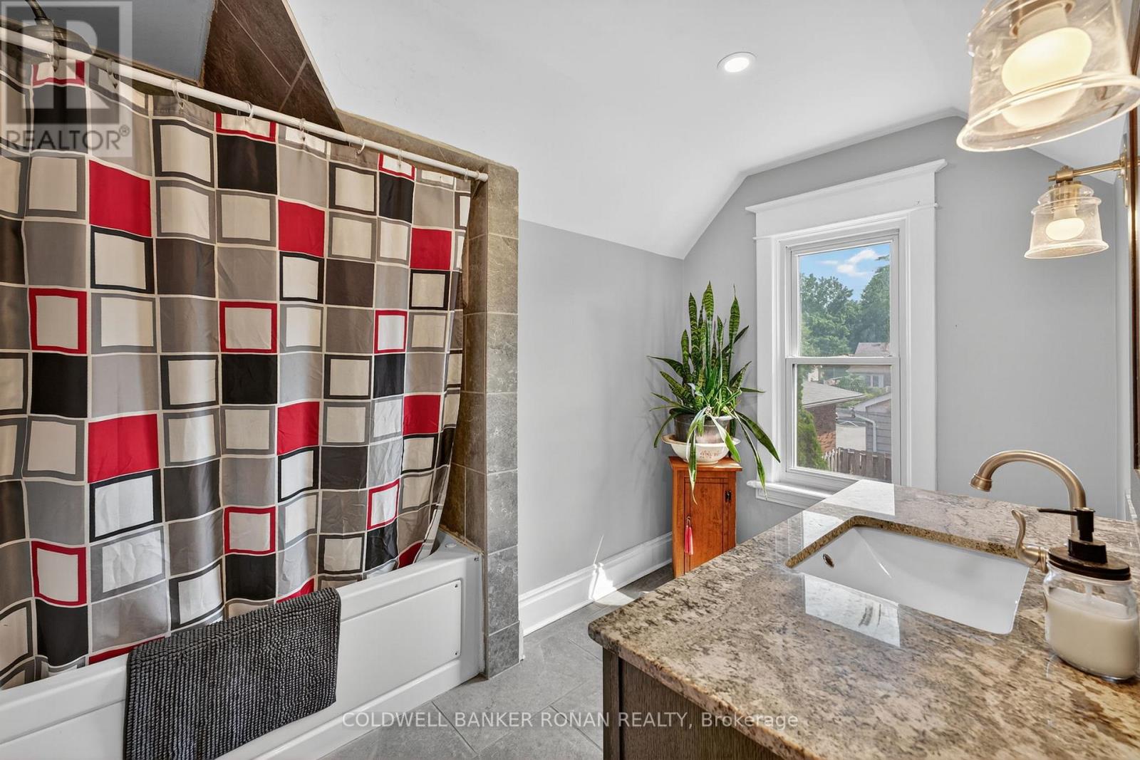 12 Nelson Street, New Tecumseth, Ontario  L9R 1G9 - Photo 25 - N12787786