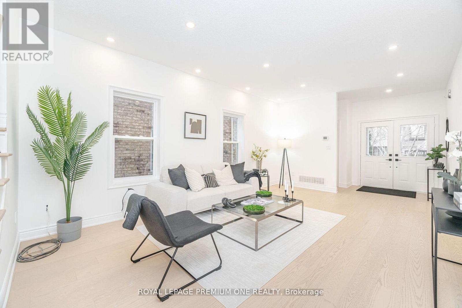 224 Hollywood Hill Circle, Vaughan, Ontario  L4H 2P7 - Photo 10 - N12787814