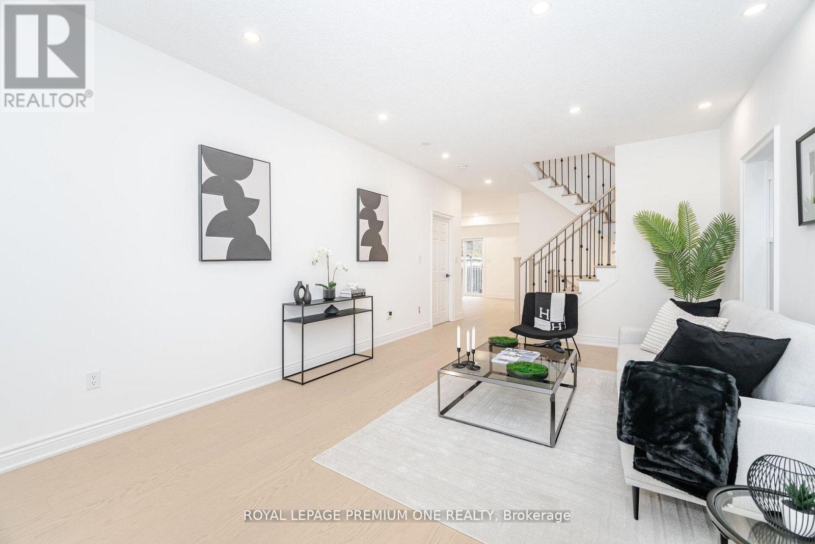 224 Hollywood Hill Circle, Vaughan, Ontario  L4H 2P7 - Photo 13 - N12787814