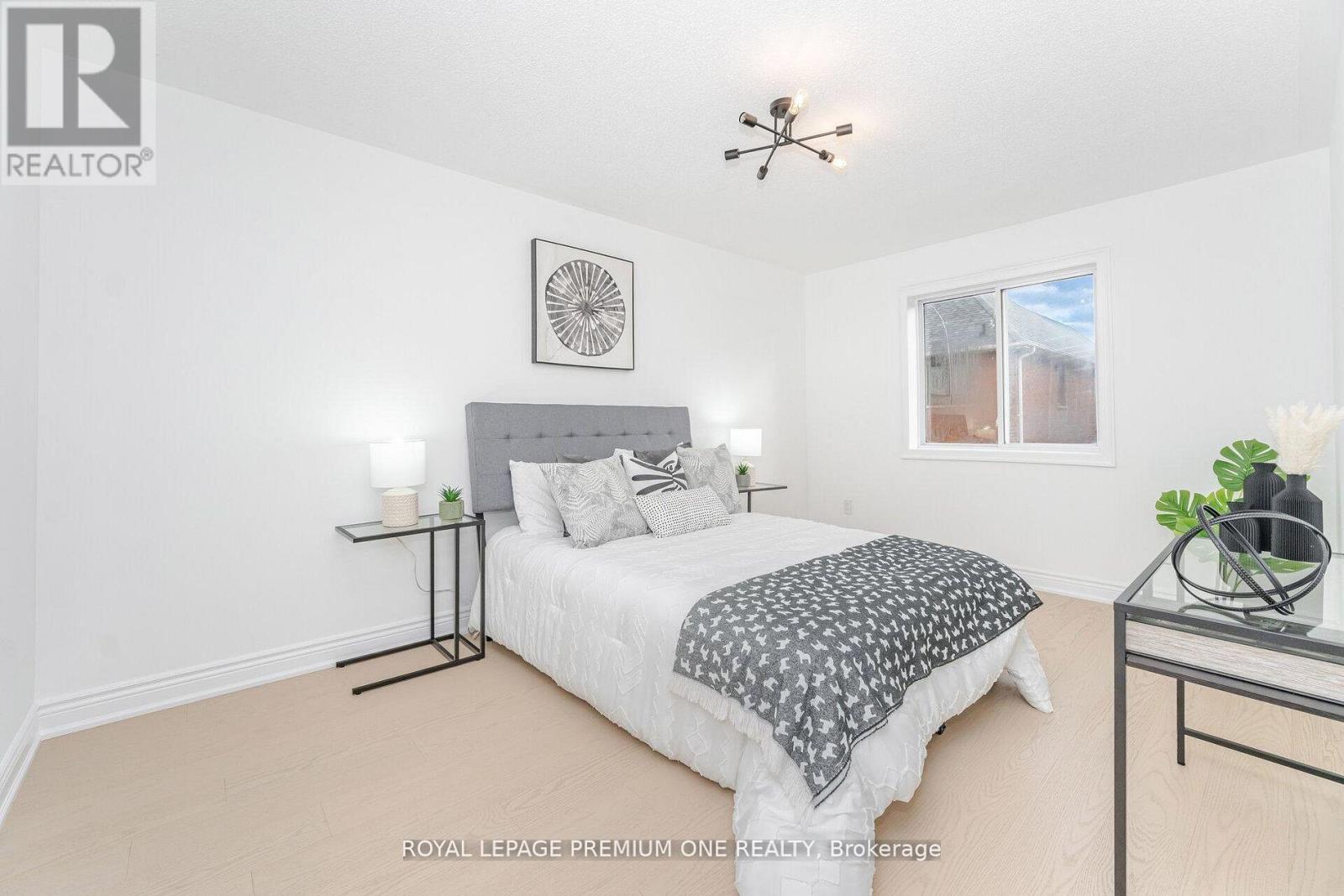 224 Hollywood Hill Circle, Vaughan, Ontario  L4H 2P7 - Photo 34 - N12787814