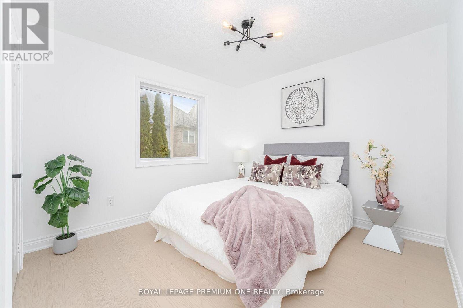 224 Hollywood Hill Circle, Vaughan, Ontario  L4H 2P7 - Photo 36 - N12787814