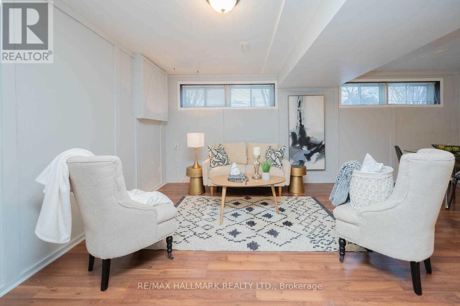 Lower Unit - 218 Silverbirch Drive, Newmarket, Ontario  L3Y 2Z5 - Photo 1 - N12787856