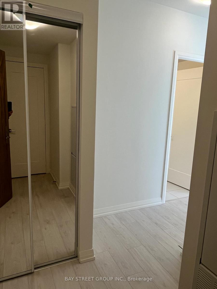 2005 - 27 Korda Gate, Vaughan, Ontario  L4K 0P6 - Photo 8 - N12787876