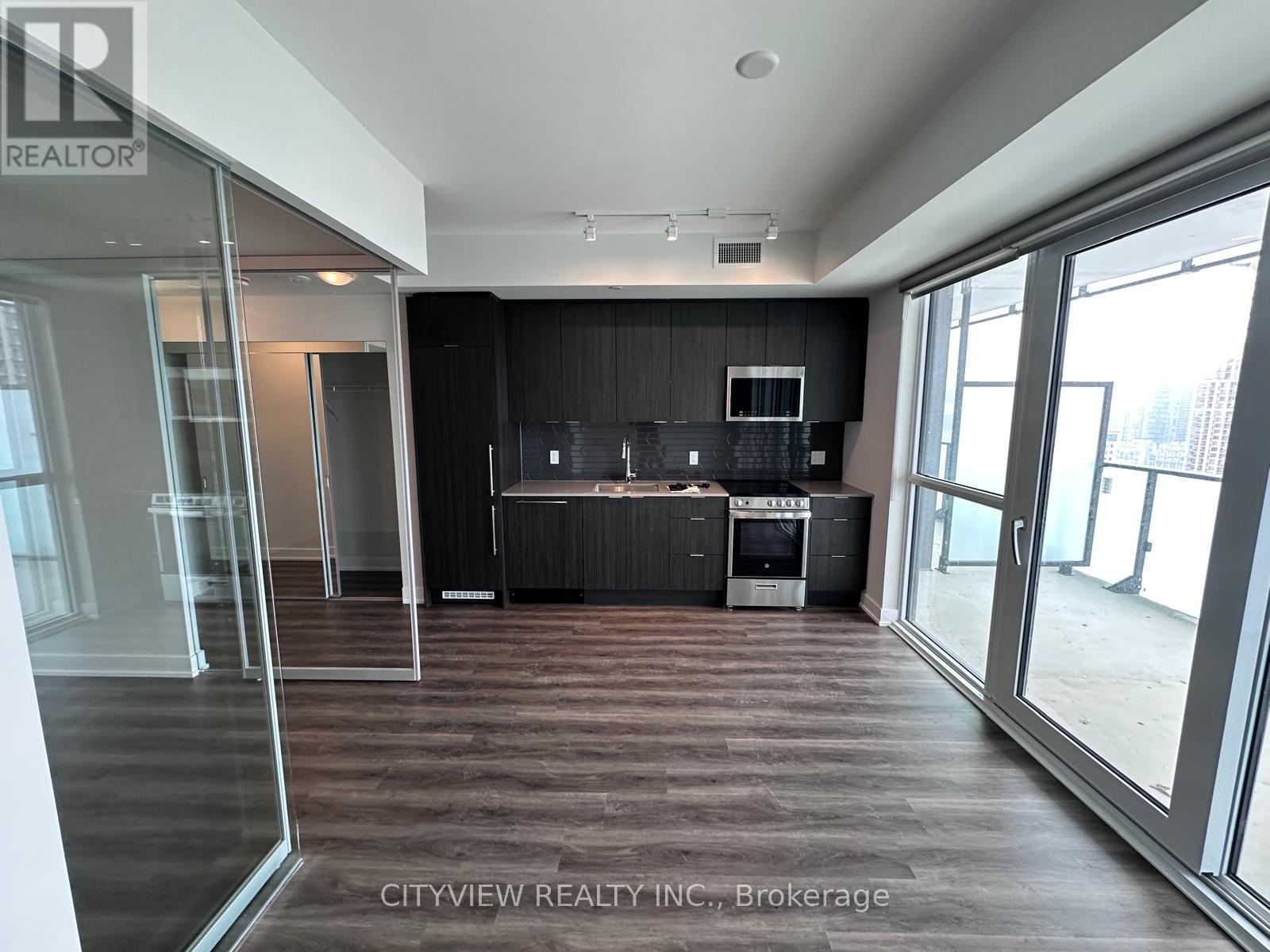 2104 - 430 Square One Drive, Mississauga, Ontario  L5B 0L6 - Photo 9 - W12787748