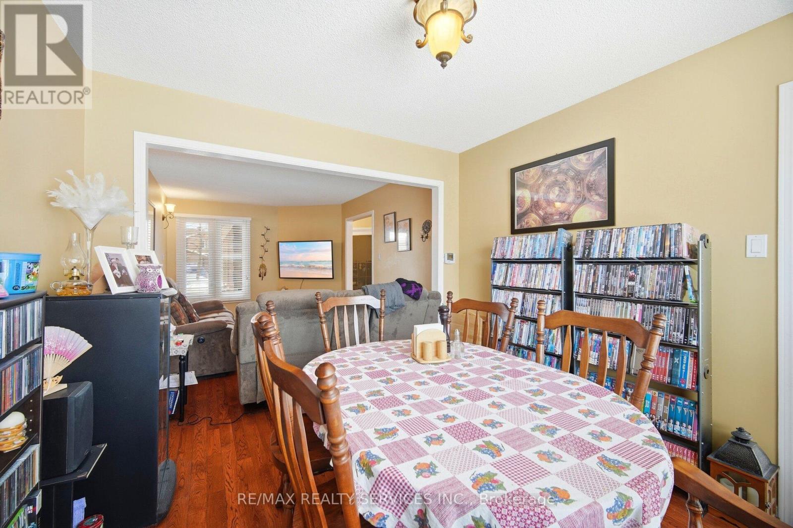 89 Candy Crescent, Brampton, Ontario  L6X 3T6 - Photo 12 - W12786838