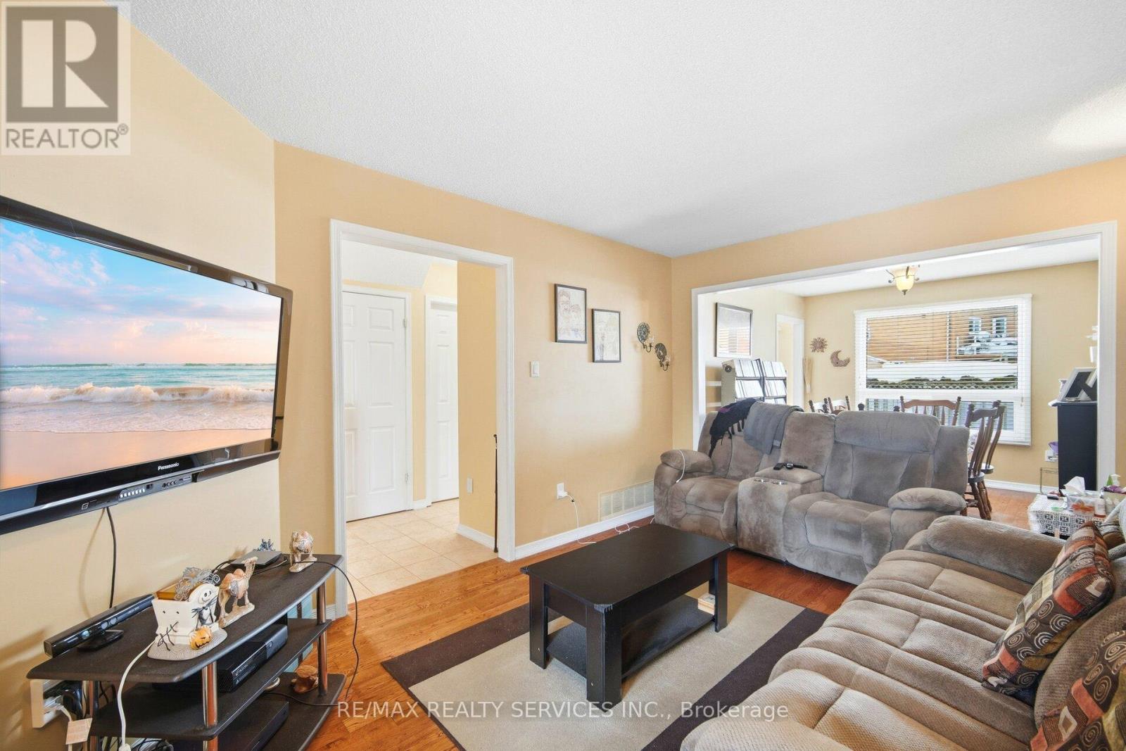 89 Candy Crescent, Brampton, Ontario  L6X 3T6 - Photo 10 - W12786838