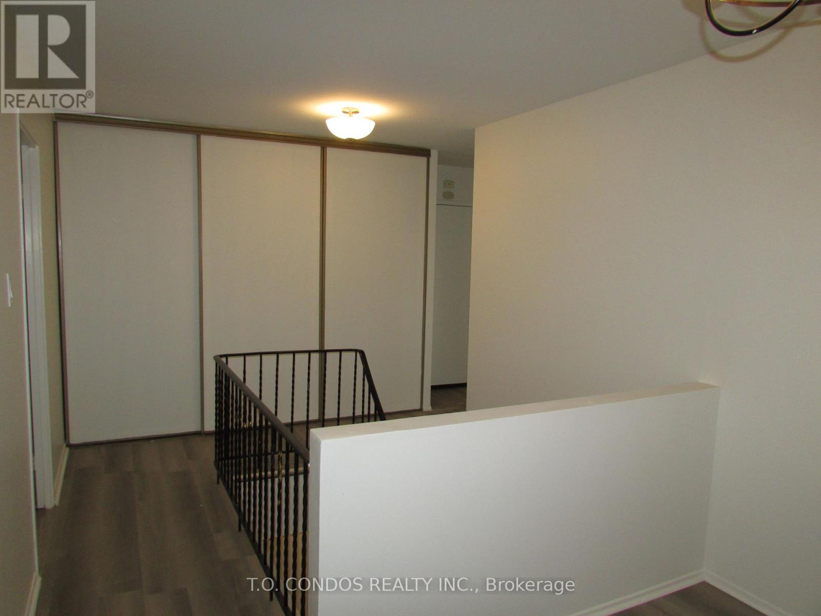 213 - 2001 Bonnymede Drive, Mississauga, Ontario  L5J 4H8 - Photo 24 - W12763232