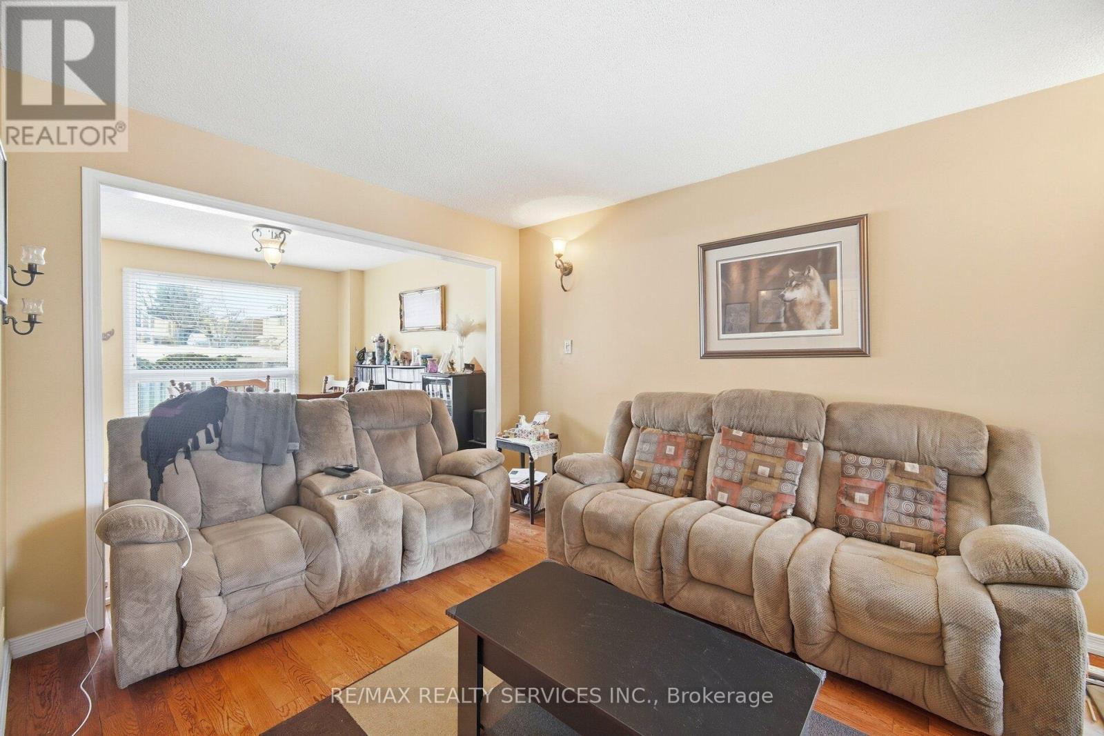 89 Candy Crescent, Brampton, Ontario  L6X 3T6 - Photo 8 - W12786838