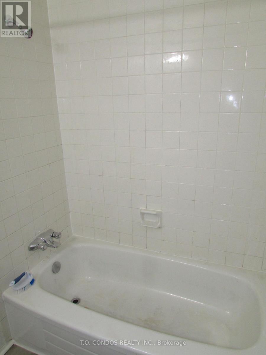 213 - 2001 Bonnymede Drive, Mississauga, Ontario  L5J 4H8 - Photo 26 - W12763232