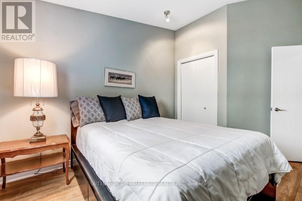 12 - 1015 Farnham Road, London South (South M), Ontario  N6K 1S3 - Photo 21 - X12783646