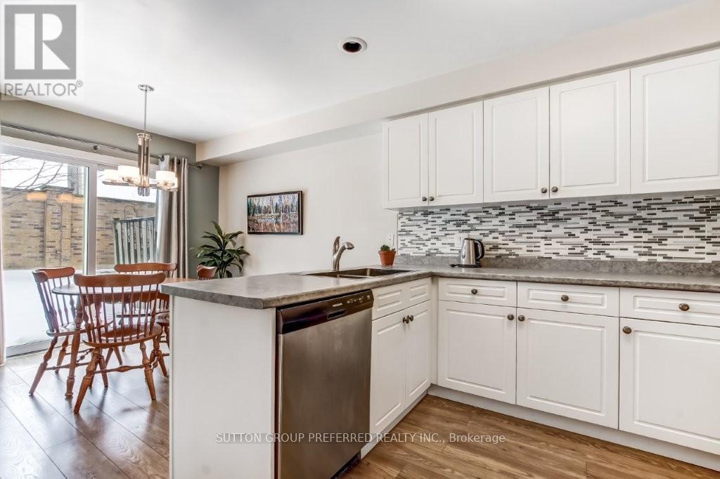 12 - 1015 Farnham Road, London South (South M), Ontario  N6K 1S3 - Photo 14 - X12783646