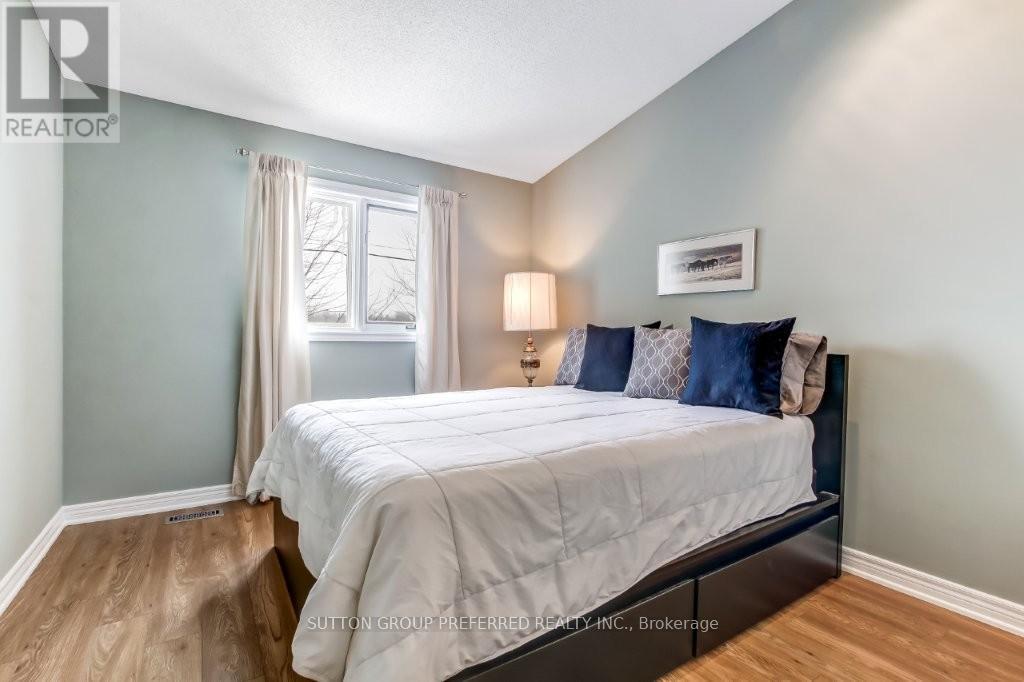 12 - 1015 Farnham Road, London South (South M), Ontario  N6K 1S3 - Photo 20 - X12783646