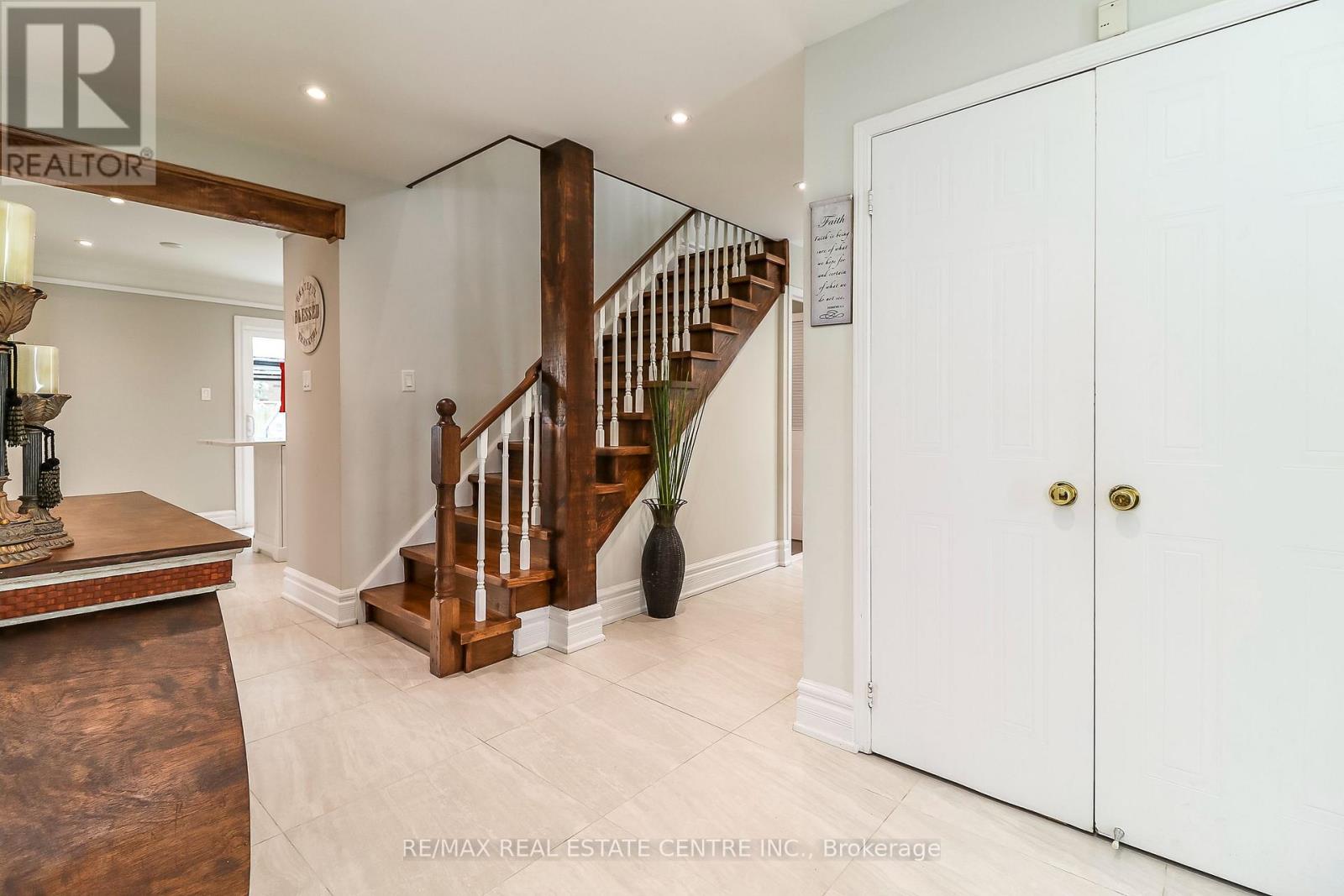 39 Cardinal Street, Barrie (Cundles East), Ontario  L4M 6C9 - Photo 8 - S12787964