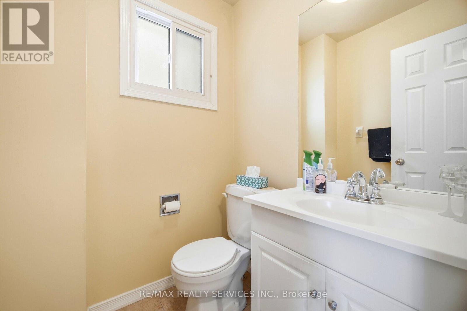 89 Candy Crescent, Brampton, Ontario  L6X 3T6 - Photo 17 - W12786838