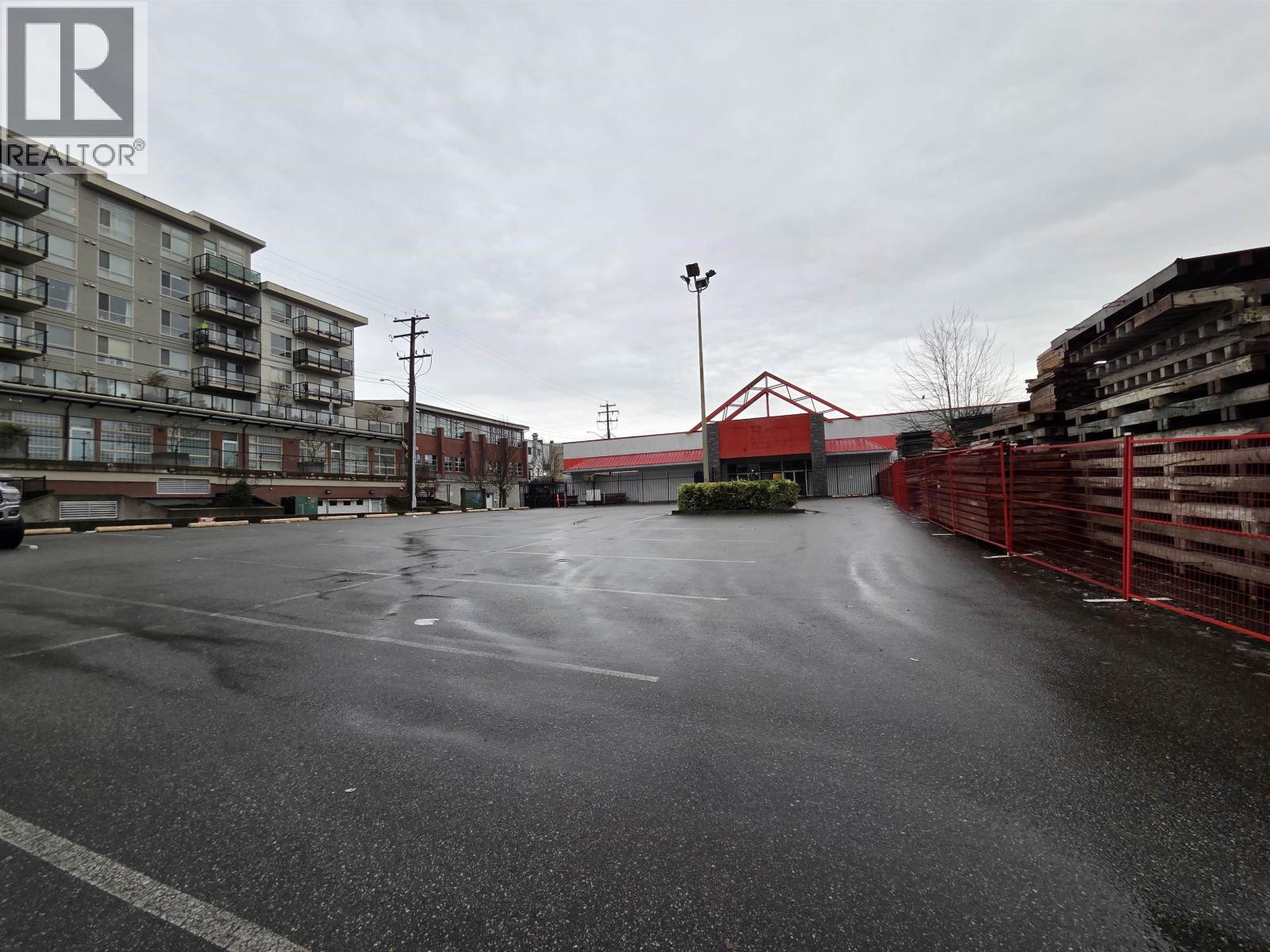 Upper 22345 North Avenue, Maple Ridge, British Columbia  V2X 0R7 - Photo 3 - C8075950