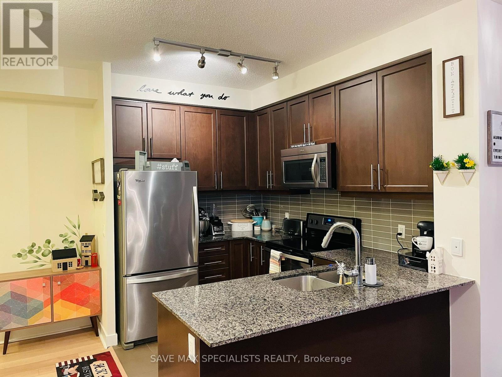 609 - 3975 Grand Park Drive, Mississauga, Ontario  L5B 0K4 - Photo 14 - W12787894