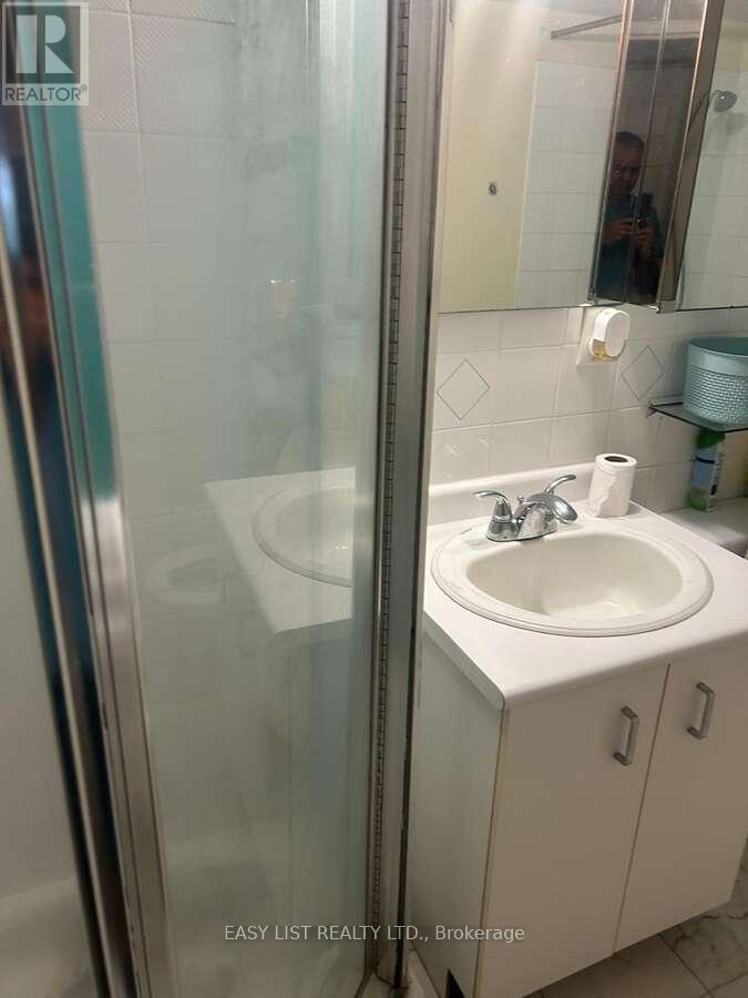 910 - 61 Markbrook Lane, Toronto, Ontario  M9V 5E7 - Photo 14 - W12787898