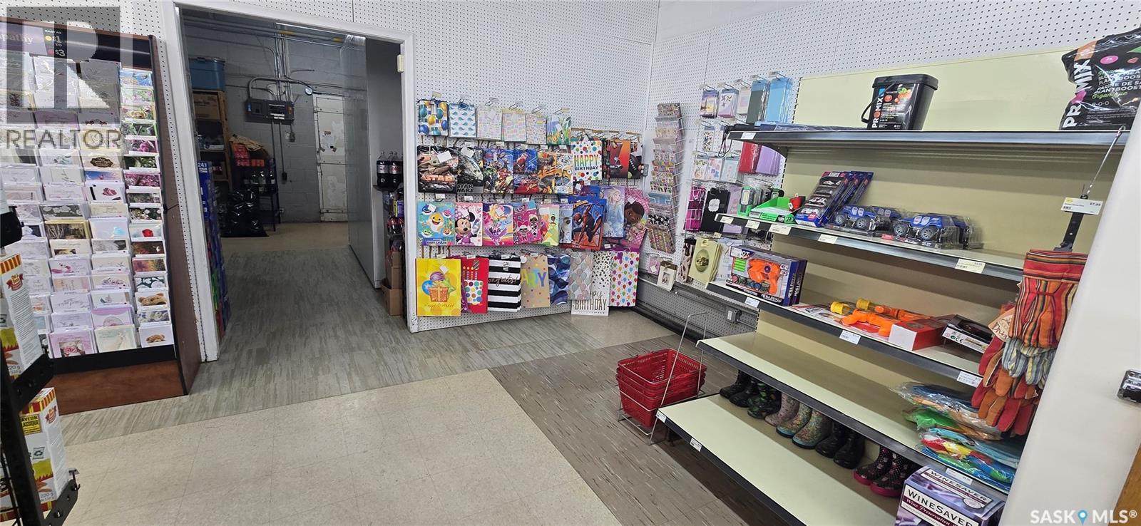 303 Railway Avenue, Glenavon, Saskatchewan  S0G 1Y0 - Photo 10 - SK028560