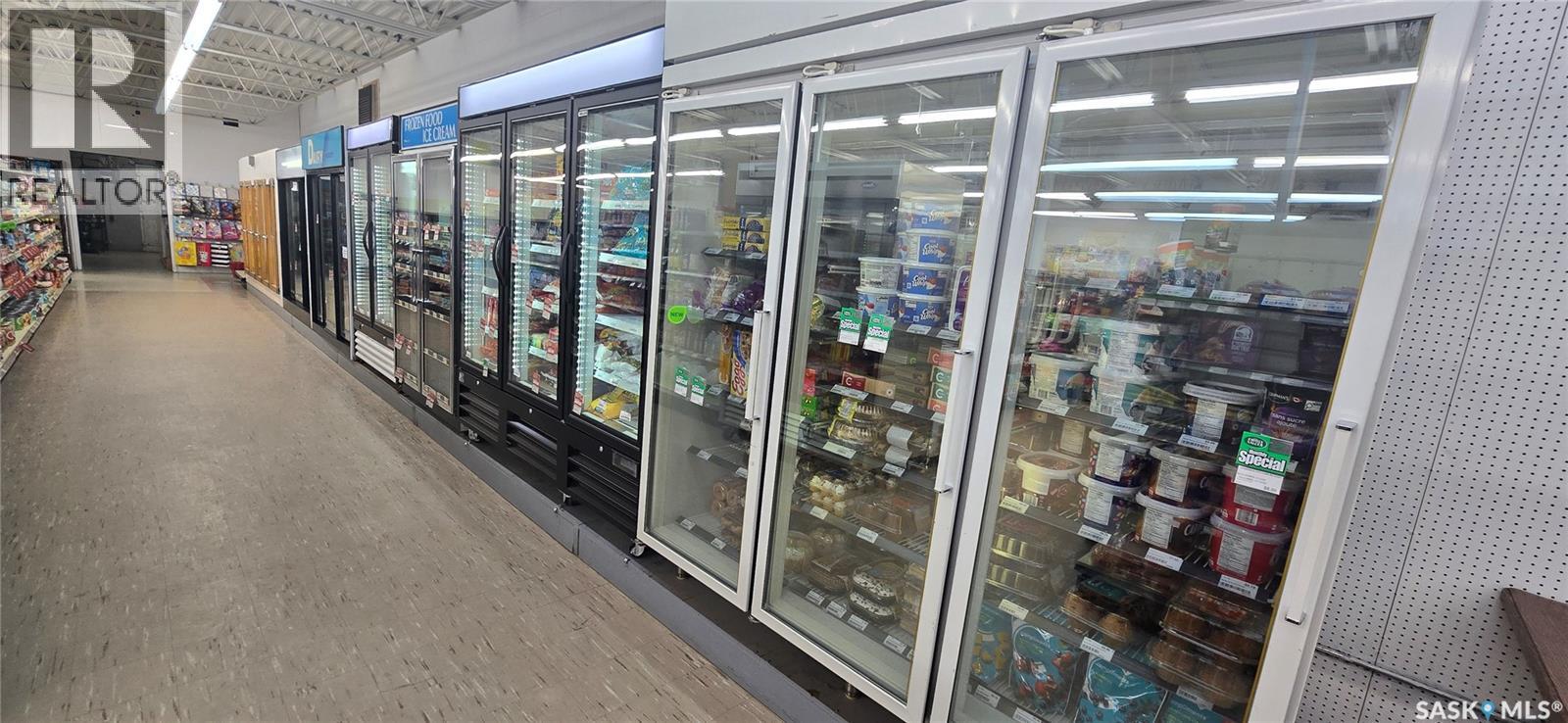 303 Railway Avenue, Glenavon, Saskatchewan  S0G 1Y0 - Photo 8 - SK028560